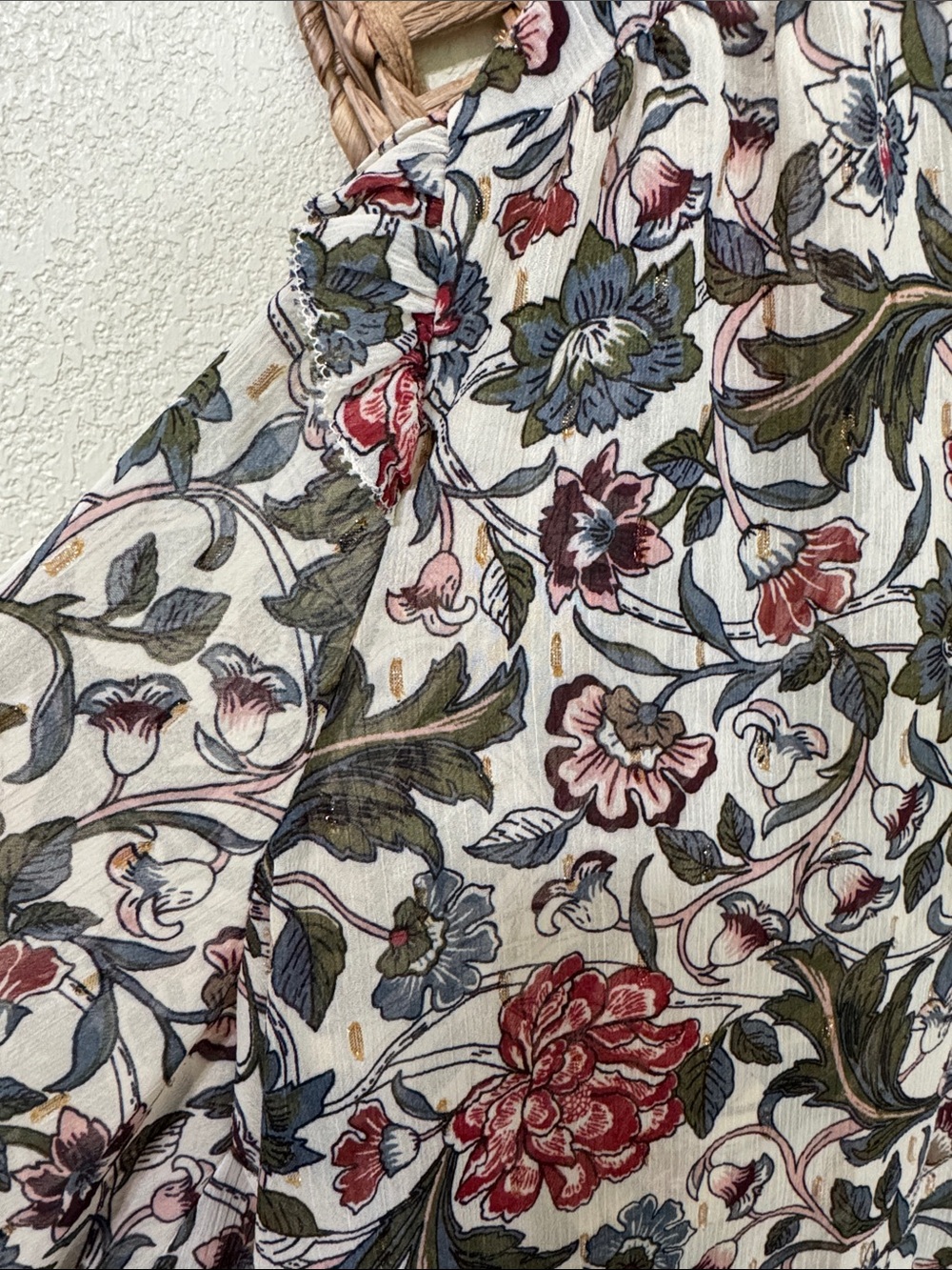 Democracy XL Floral Top - Picture 3 of 4